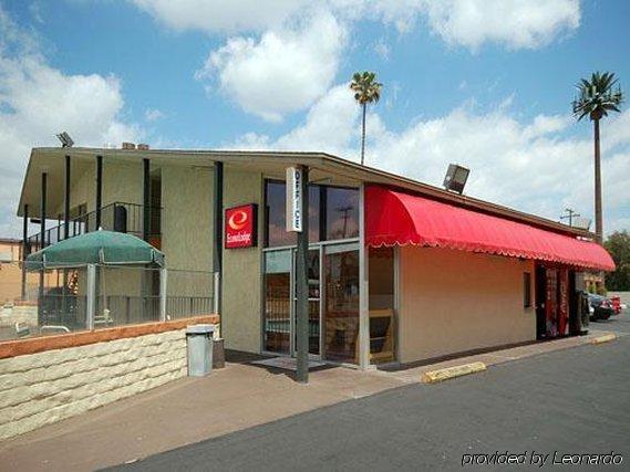 Motel 6 เบเกอร์สฟีลด์ ภายนอก รูปภาพ